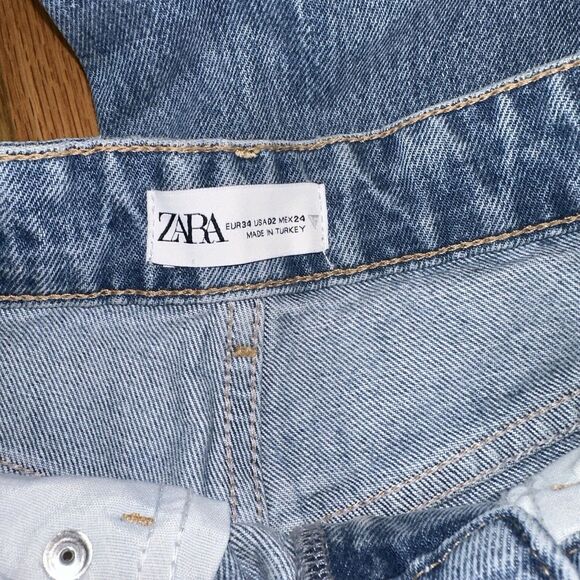 ZARA TRF Ripped Wide Leg Jeans Size 2 – Distressed High Rise Frayed Hem - Picture 3 of 3